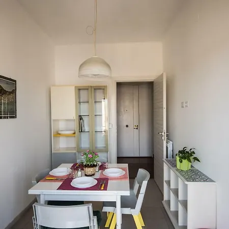 ゲストハウス Panorama Vesuvius 4*