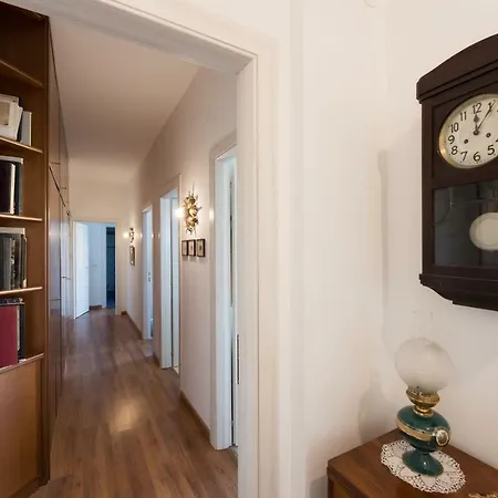 Panorama Vesuvius 4* נאפולי