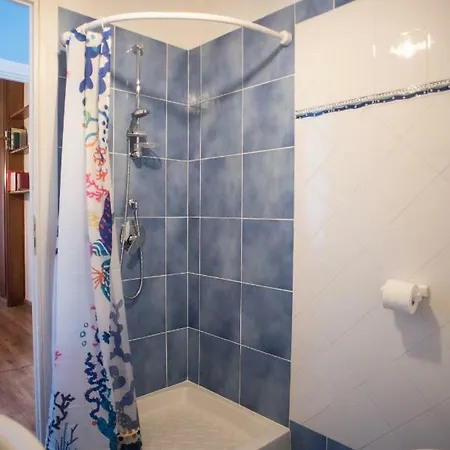 Panorama Vesuvius 4* ナポリ